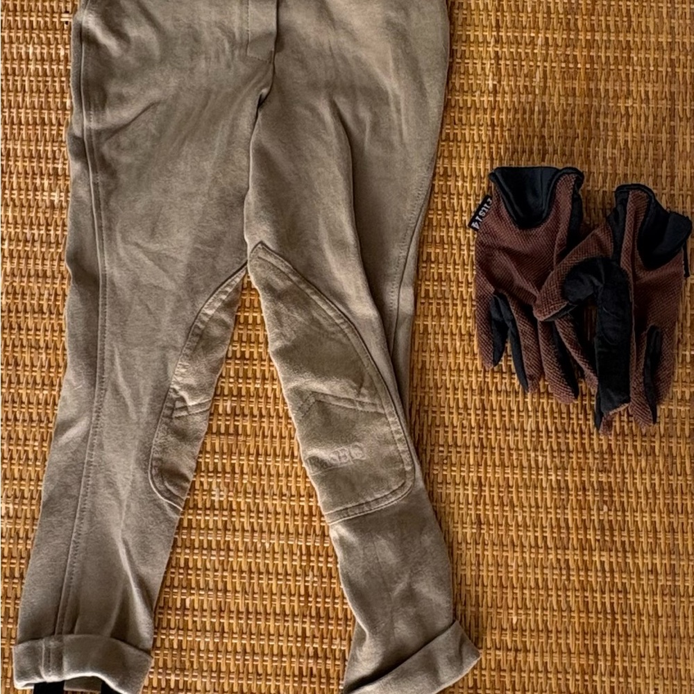 Girls Size 8 Tan Riding Pants And Size Lrg Kids Riding Gloves